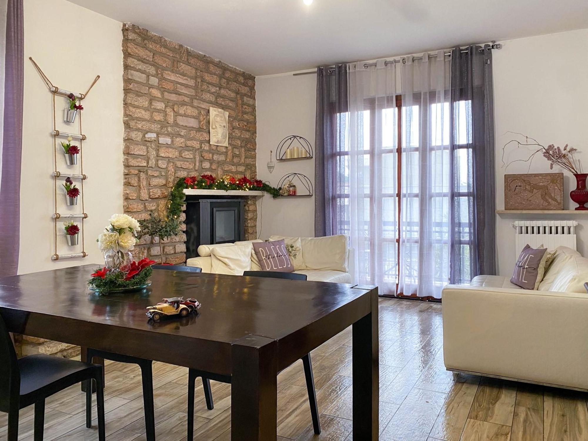 Nest Guesthouse Кастельнуово-дель-Гарда Екстер'єр фото